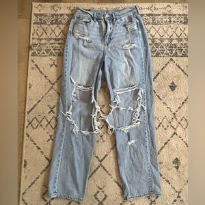 AMERICAN EAGLE RIPPED JEANS, SIZE 8